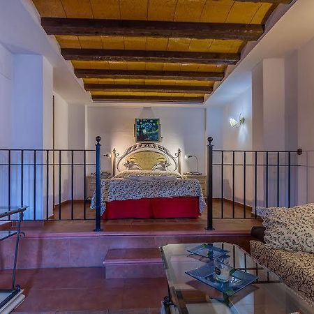 Hostal Nuevo Milan I San Clemente  Bagian luar foto