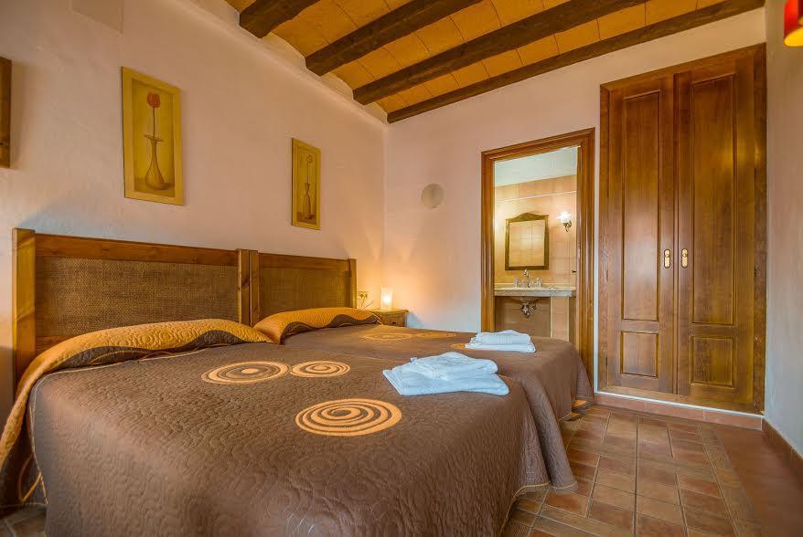 Hostal Nuevo Milan I San Clemente  Bagian luar foto