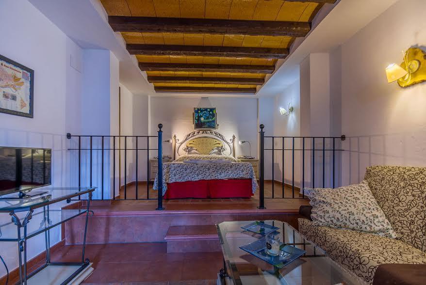 Hostal Nuevo Milan I San Clemente  Bagian luar foto